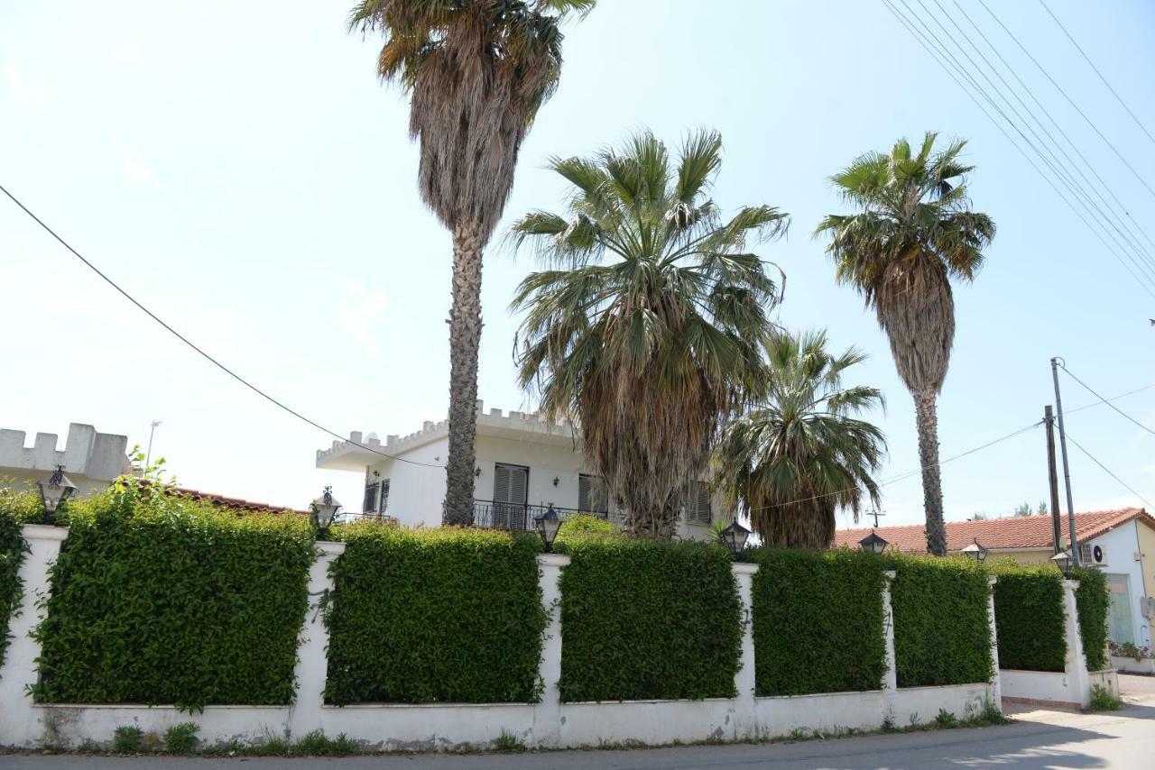 Patras White Castle Apartment Екстериор снимка